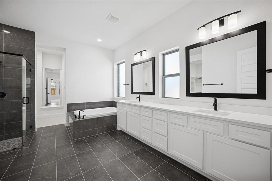 Furnished interior view inside a new home in Terraces – Classics, Rockwall (Image 7). Furnished interior view inside a new home in Terraces – Classics, Rockwall (Image 7).