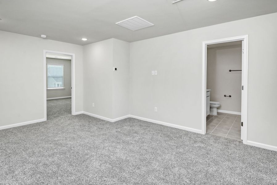 Representative unfurnished interior of a home built from the Stacey by Veranda Homes in Hitchcock Preserve, Aiken (Image 32). Representative unfurnished interior of a home built from the Stacey by Veranda Homes in Hitchcock Preserve, Aiken (Image 32).