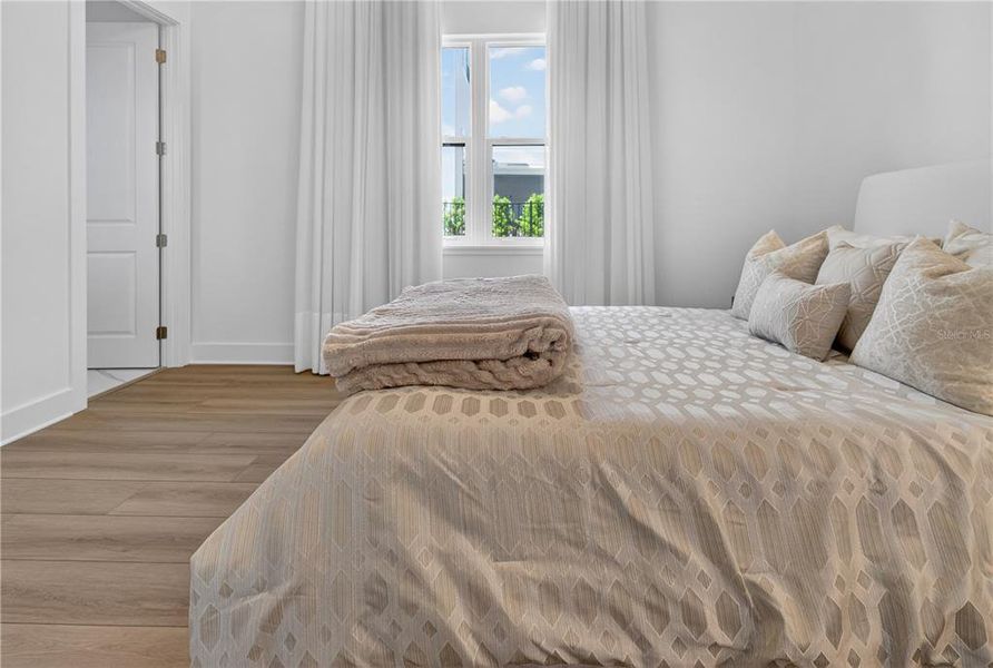 Furnished interior view inside a new home in , Montverde (Image 52).