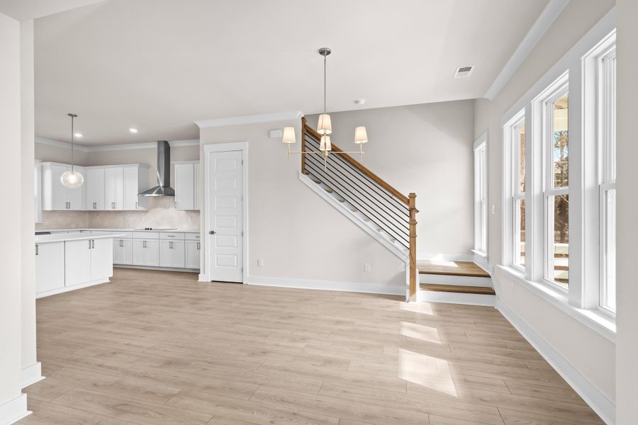 Spacious, unfurnished interior of a new home in Harbor Oaks Marina, Myrtle Beach (Image 23).