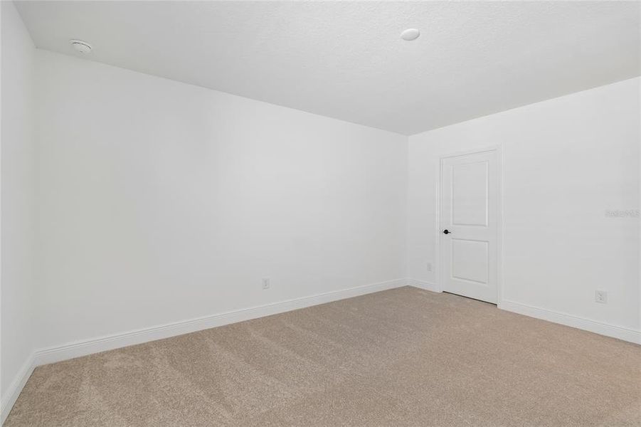 Spacious, unfurnished interior of a new home in SeaFlower, Bradenton (Image 16).