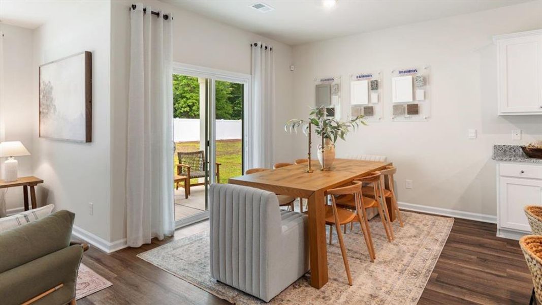 Furnished interior view inside a new home in The Landing at Hidden Lakes, McKinney (Image 17). Furnished interior view inside a new home in The Landing at Hidden Lakes, McKinney (Image 17).