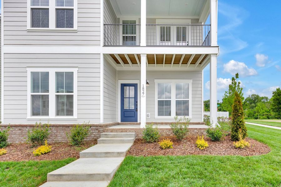 Representative exterior details of a home built from the Titusville II by Regent Homes in Marlon's Creek, Spring Hill (Image 3).