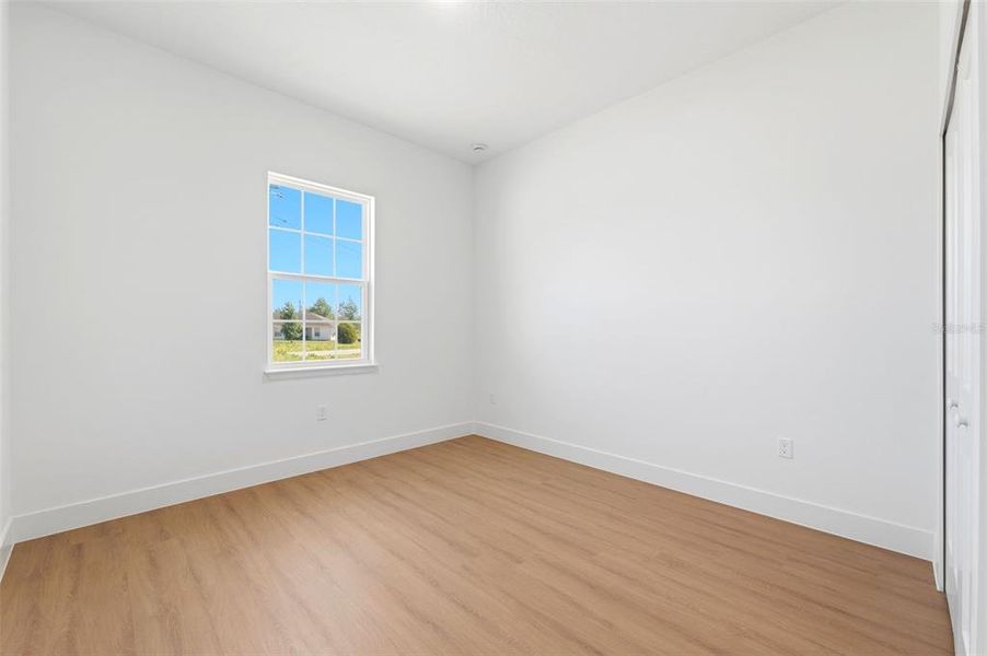 Spacious, unfurnished interior of a new home in , Ocala (Image 25).