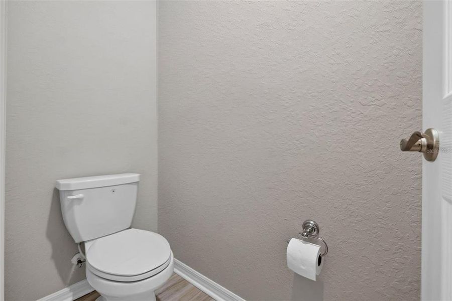 Furnished interior view inside a new home in , Davenport (Image 45).