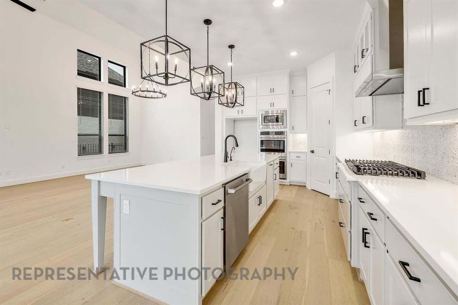 Furnished interior view inside a new home in , Rockwall (Image 7).