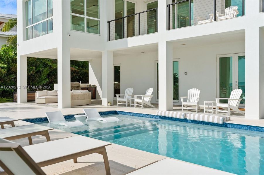 Exterior details and patio area of a home in , Marathon (Image 29).