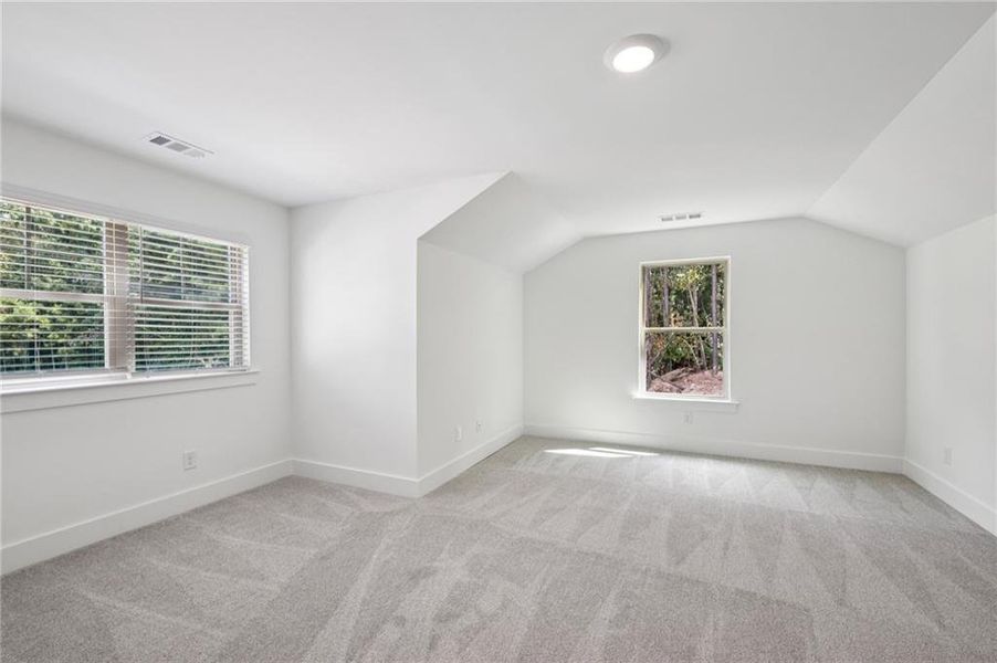 Spacious, unfurnished interior of a new home in , Atlanta (Image 12).