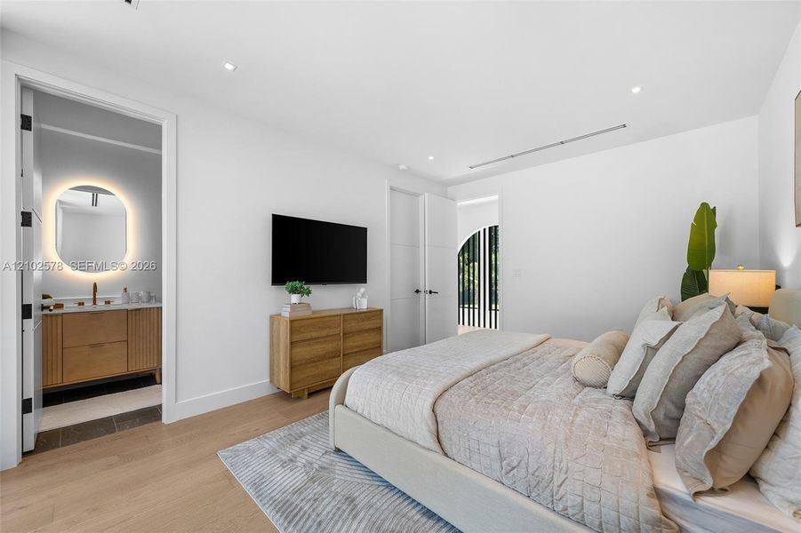 Furnished interior view inside a new home in , Miami (Image 72).