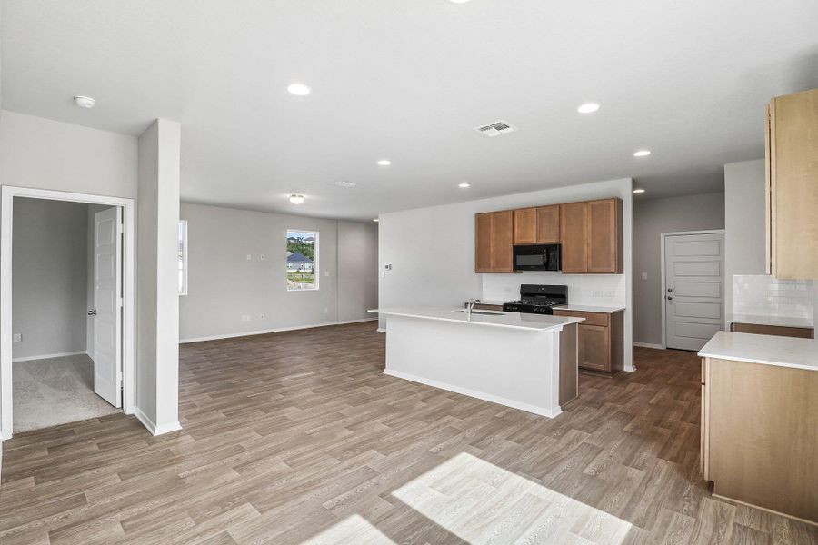 Furnished interior view inside a new home in Hunters Ranch, San Antonio (Image 11).