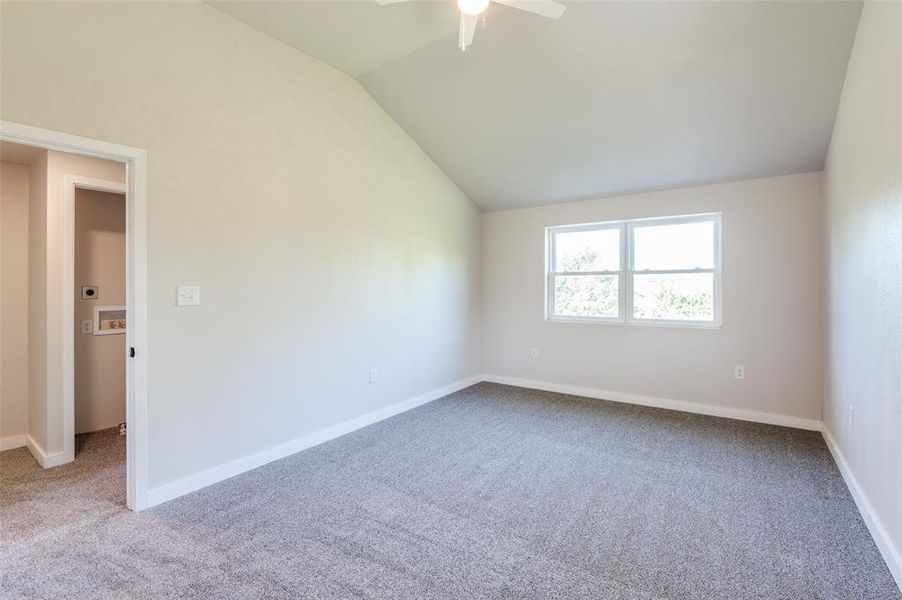 Spacious, unfurnished interior of a new home in , Blue Ridge (Image 19).
