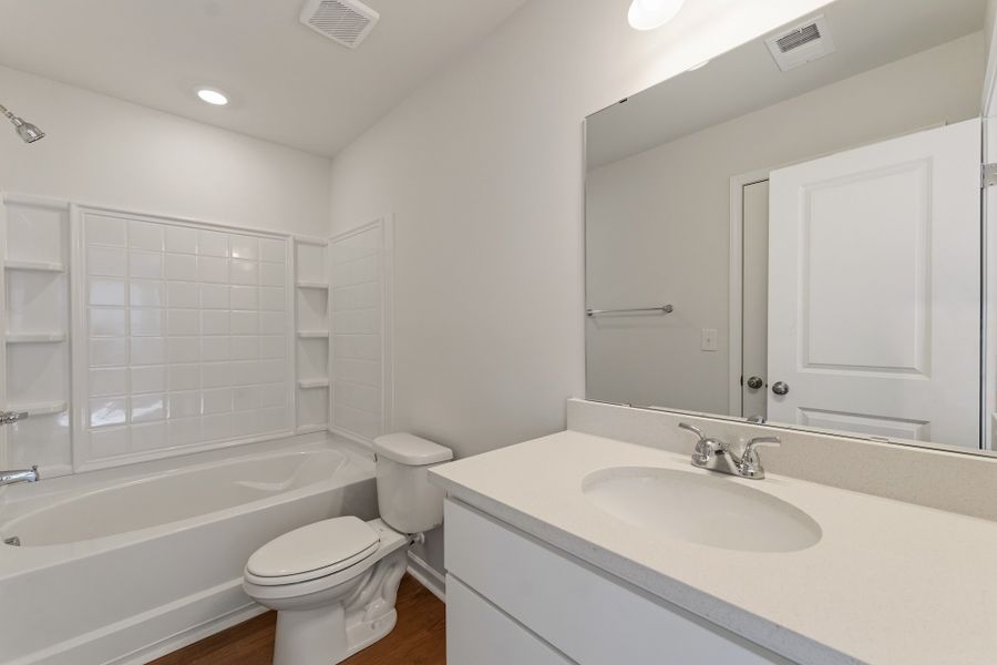 Furnished interior view inside a new home in Evergreen, Spartanburg (Image 3).