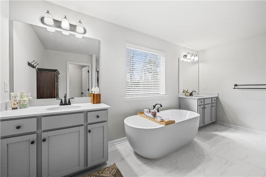 Furnished interior view inside a new home in , Atlanta (Image 39).