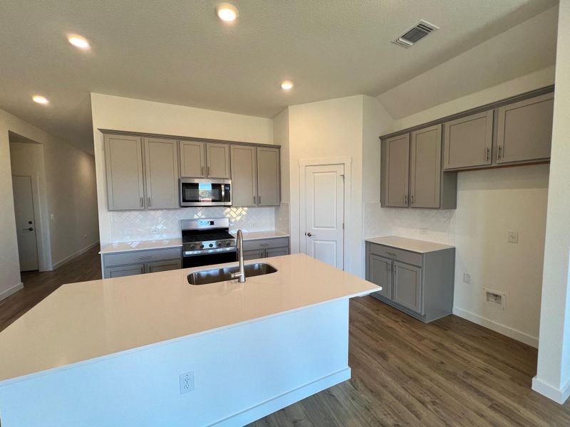 Furnished interior view inside a new home in Rosenbusch Ranch, Leander (Image 5). Furnished interior view inside a new home in Rosenbusch Ranch, Leander (Image 5).