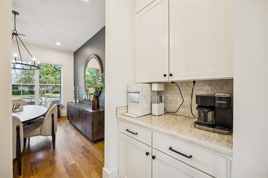 Furnished interior view inside a new home in , Dallas (Image 19). Furnished interior view inside a new home in , Dallas (Image 19).