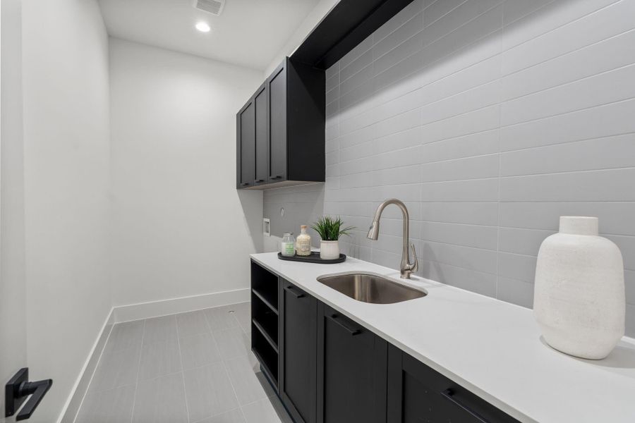 Furnished interior view inside a new home in , Houston (Image 30).
