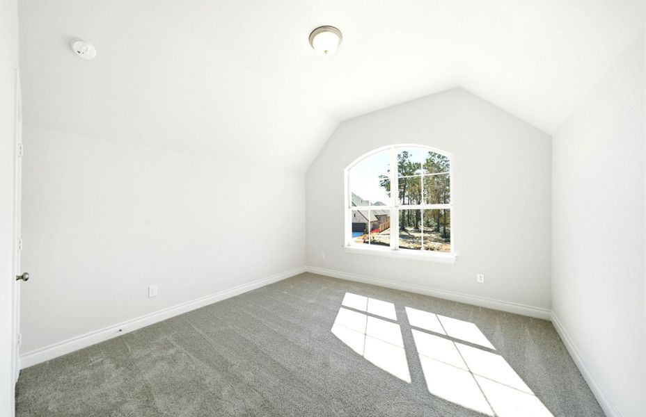 Spacious, unfurnished interior of a new home in Artavia 70′, Conroe (Image 42).