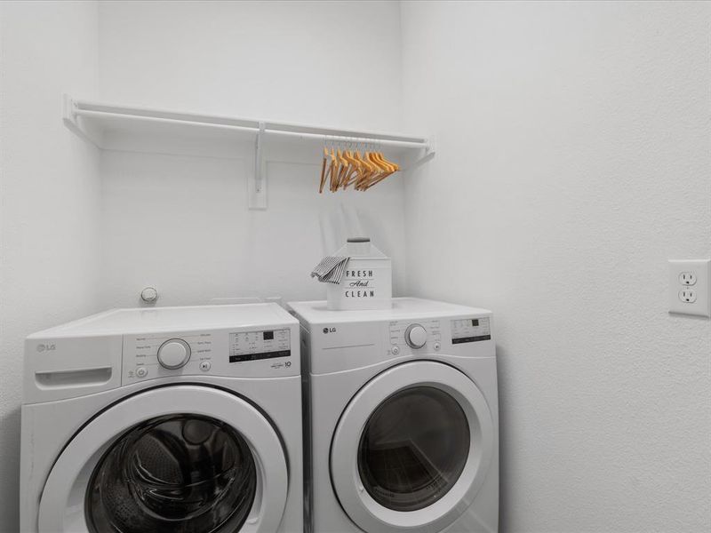 Furnished interior view inside a new home in , Prosper (Image 8).