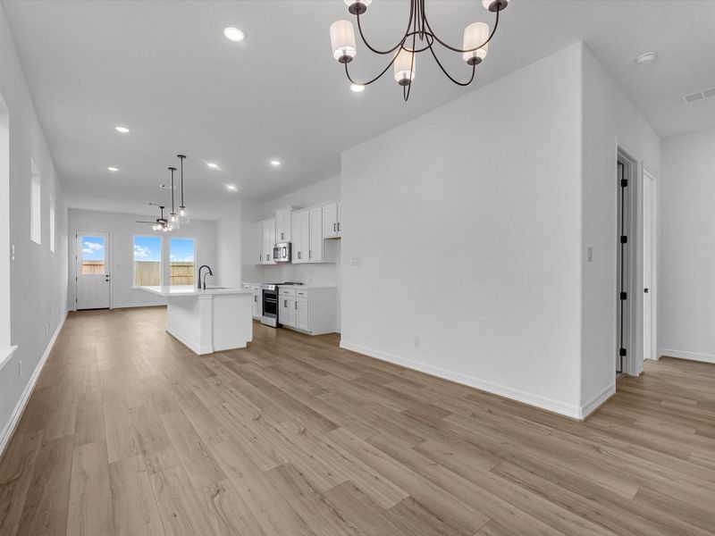 Spacious, unfurnished interior of a new home in Wildrye, Waller (Image 12).