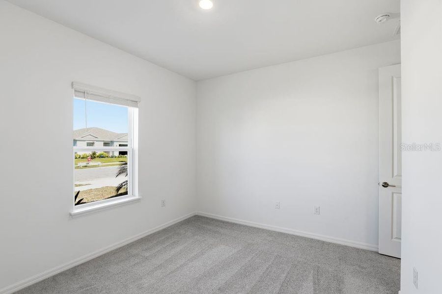 Spacious, unfurnished interior of a new home in Brookland Park, Auburndale (Image 31).