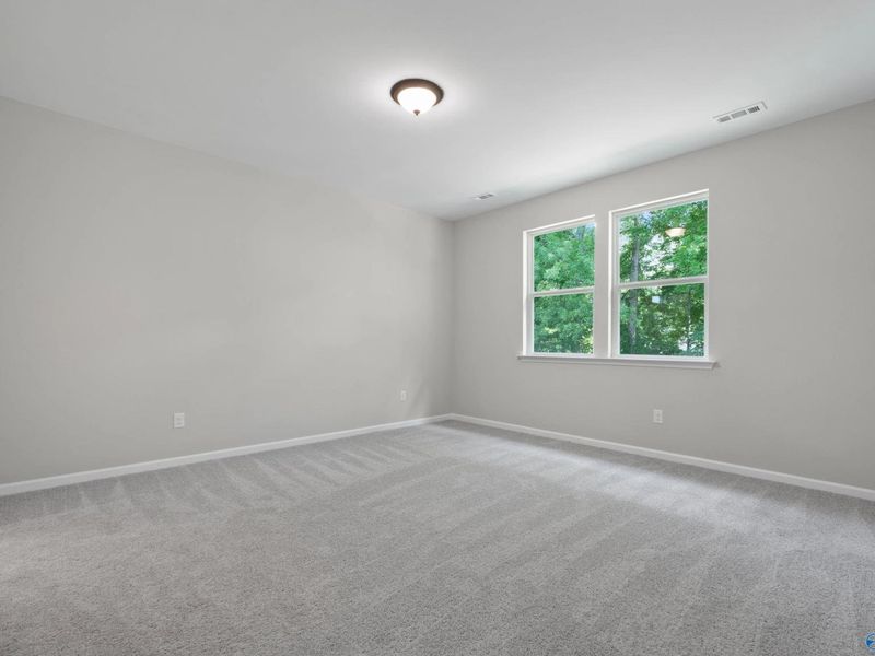 Spacious, unfurnished interior of a new home in Bailey Park, Fayetteville (Image 14).