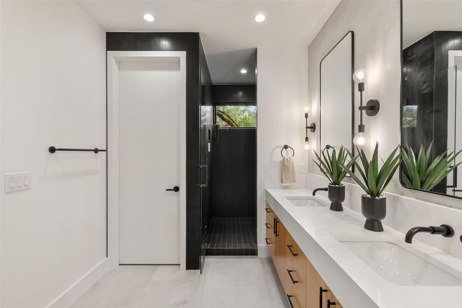 Furnished interior view inside a new home in , Austin (Image 35).