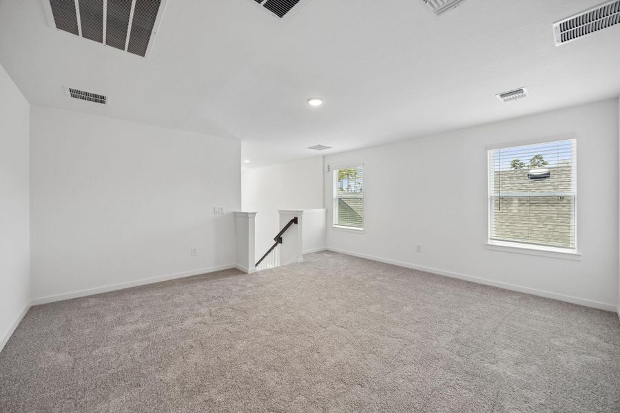 Spacious, unfurnished interior of a new home in Pulte Homes at Two Step Farm, Montgomery (Image 19).