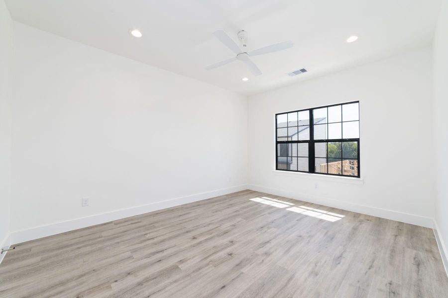 Spacious, unfurnished interior of a new home in , Houston (Image 19). Spacious, unfurnished interior of a new home in , Houston (Image 19).