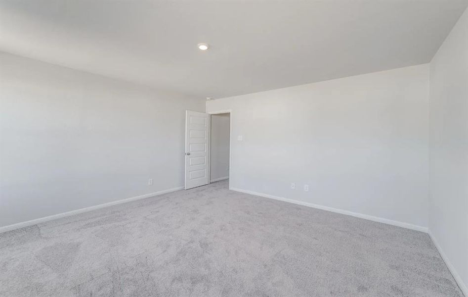 Spacious, unfurnished interior of a new home in Still Water Lake, Godley (Image 30).