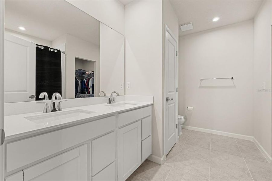 Furnished interior view inside a new home in , Sumterville (Image 10).