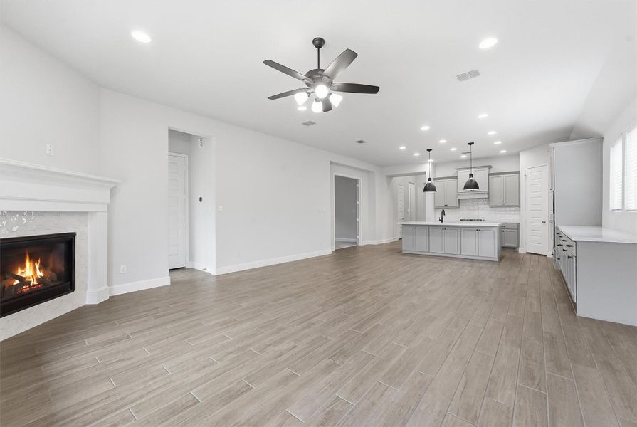 Spacious, unfurnished interior of a new home in Riceland, Mont Belvieu (Image 30). Spacious, unfurnished interior of a new home in Riceland, Mont Belvieu (Image 30).