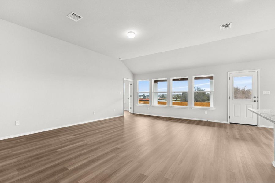 Spacious, unfurnished interior of a new home in Carillon, Manor (Image 16). Spacious, unfurnished interior of a new home in Carillon, Manor (Image 16).