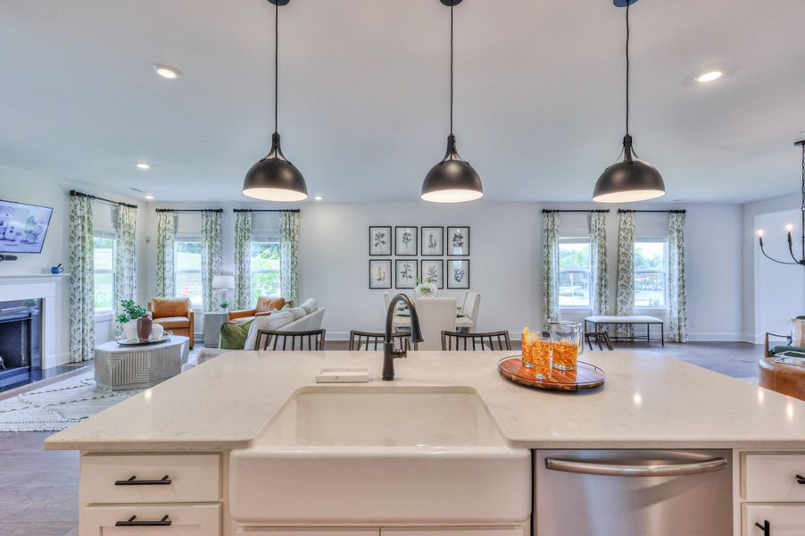 *Furnished model home example. Selections & finishes may vary. *Furnished model home example. Selections & finishes may vary.