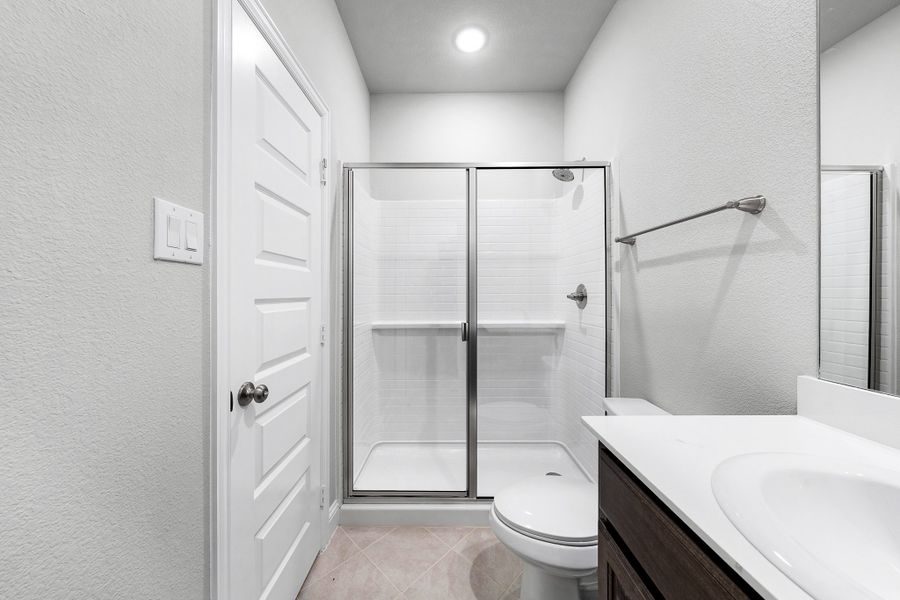 Furnished interior view inside a new home in Stonecreek, Sulphur Springs (Image 9).