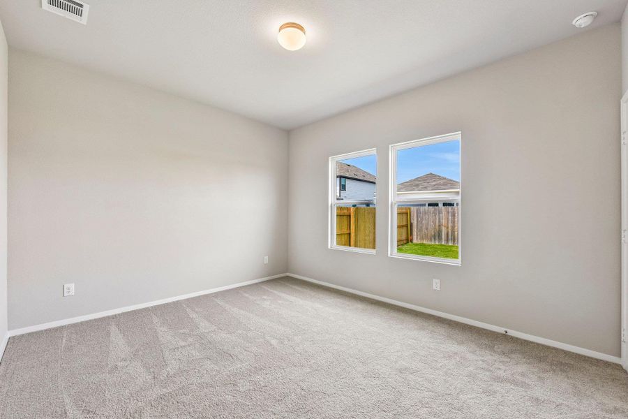 Spacious, unfurnished interior of a new home in Cascade, Liberty Hill (Image 18).