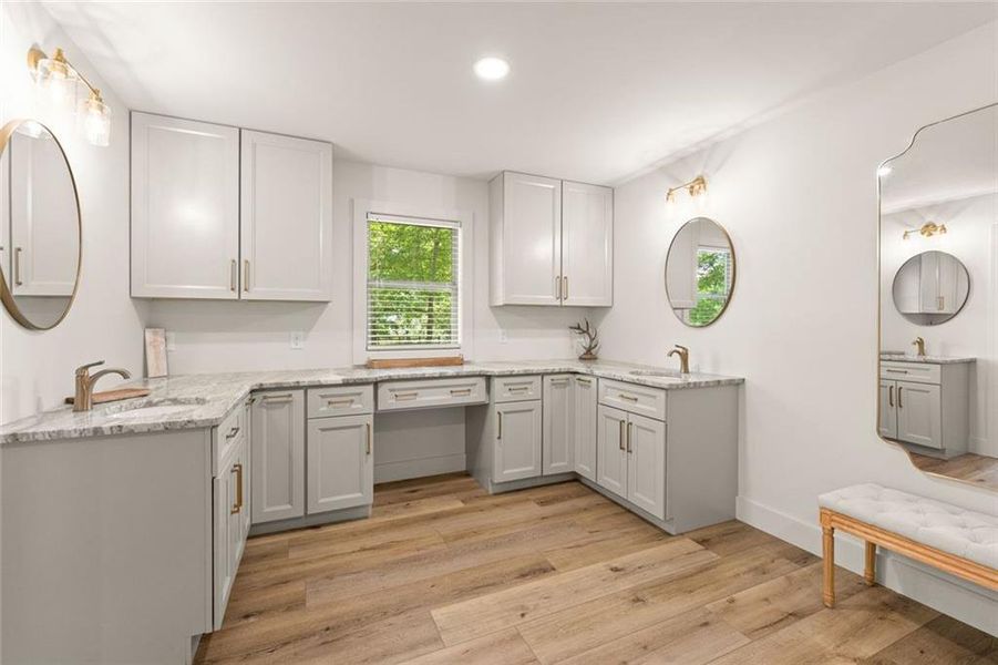 Furnished interior view inside a new home in , Jefferson (Image 10).