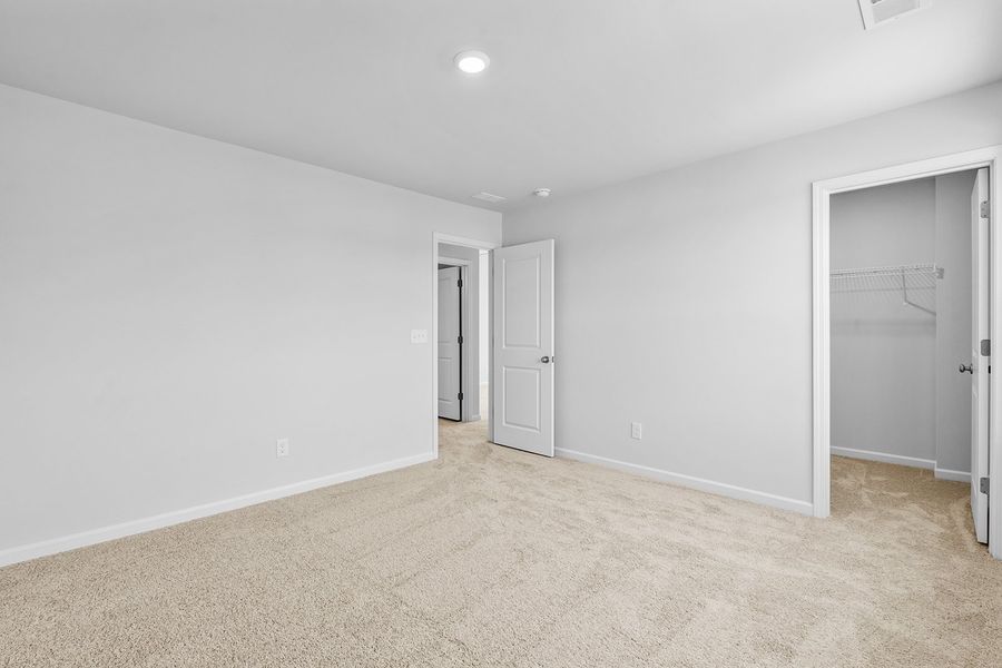 Spacious, unfurnished interior of a new home in Bell West, Kernersville (Image 31).