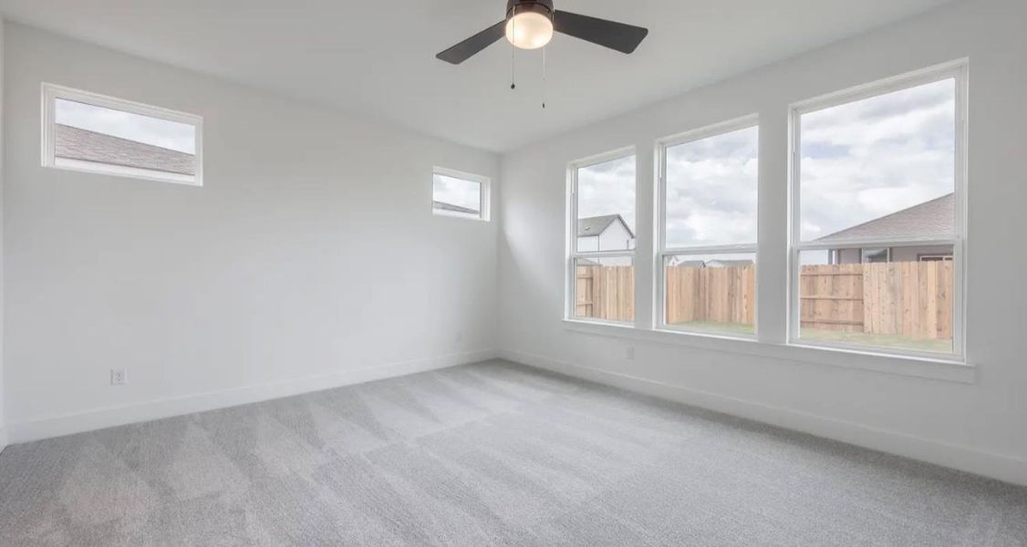 Spacious, unfurnished interior of a new home in , Kyle (Image 7).