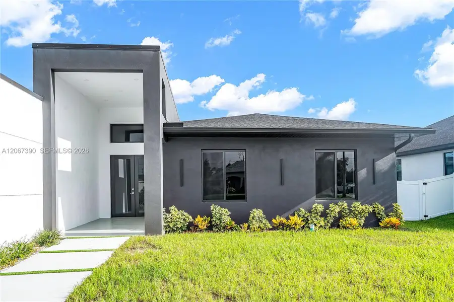 Exterior details and patio area of a home in , Cape Coral (Image 3). Exterior details and patio area of a home in , Cape Coral (Image 3).