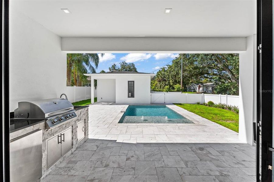 Full Summer kitchen Full Summer kitchen