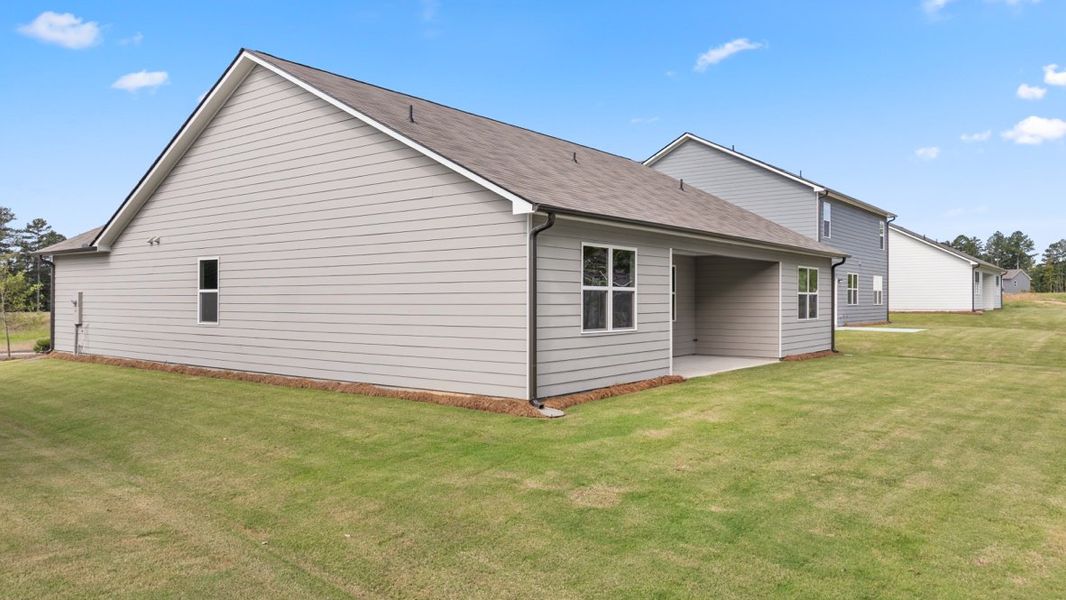 Representative exterior details of a home built from the Denton by D.R. Horton in Fairway 17 at Mirror Lake, Villa Rica (Image 25). Representative exterior details of a home built from the Denton by D.R. Horton in Fairway 17 at Mirror Lake, Villa Rica (Image 25).