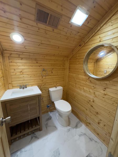 Furnished interior view inside a new home in , Walterboro (Image 10).