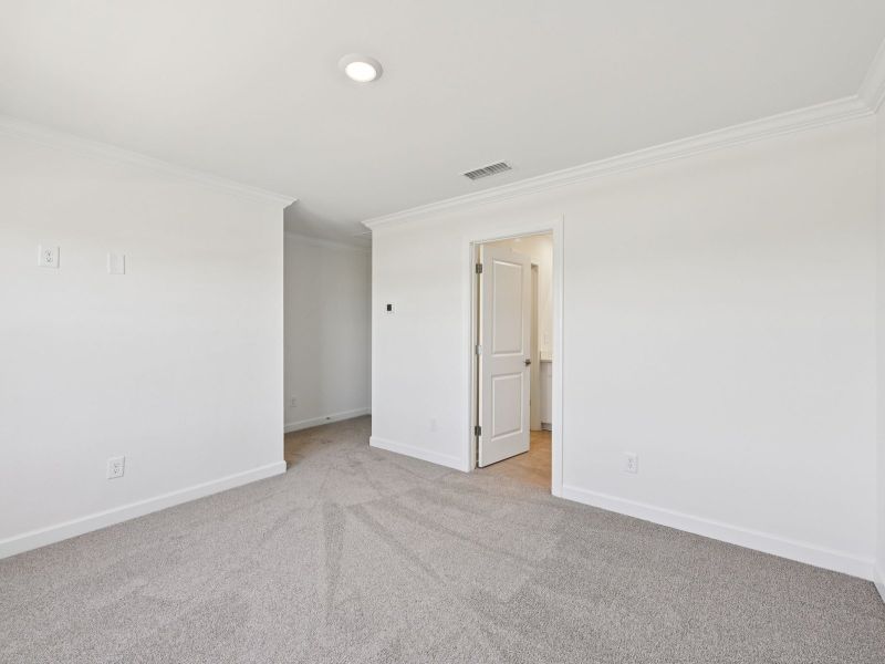 Spacious, unfurnished interior of a new home in Meadows at Wilson Farms - The Heights Series, Fort Mill (Image 14). Spacious, unfurnished interior of a new home in Meadows at Wilson Farms - The Heights Series, Fort Mill (Image 14).
