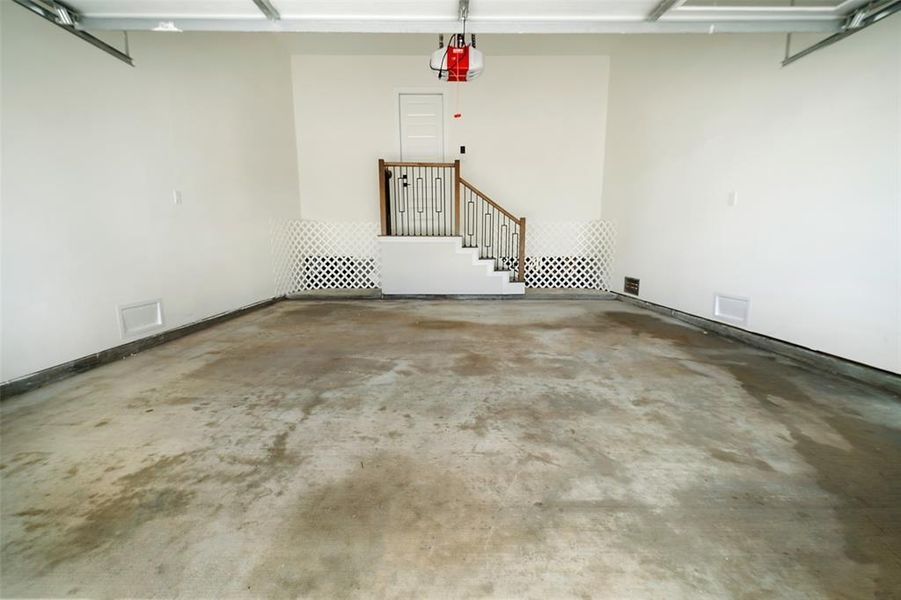 Image 34 of a home in .