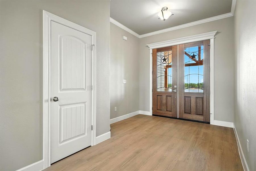 Spacious, unfurnished interior of a new home in , Abilene (Image 23).