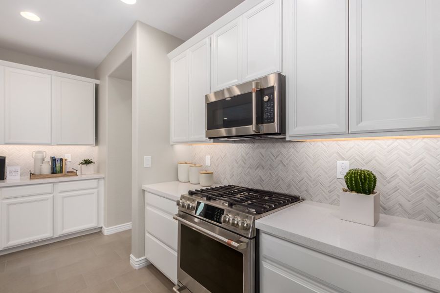 Furnished interior view inside a new home in Stonehaven, Glendale (Image 6).