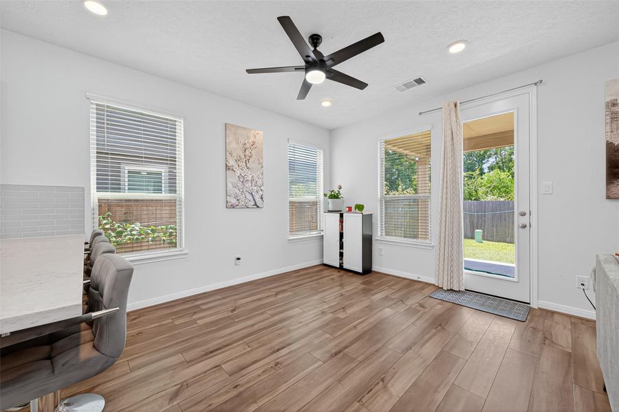 Image 39 of a home in Creekside Court. Image 39 of a home in Creekside Court.