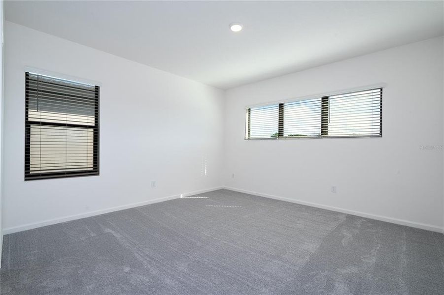 Spacious, unfurnished interior of a new home in , Orlando (Image 74).