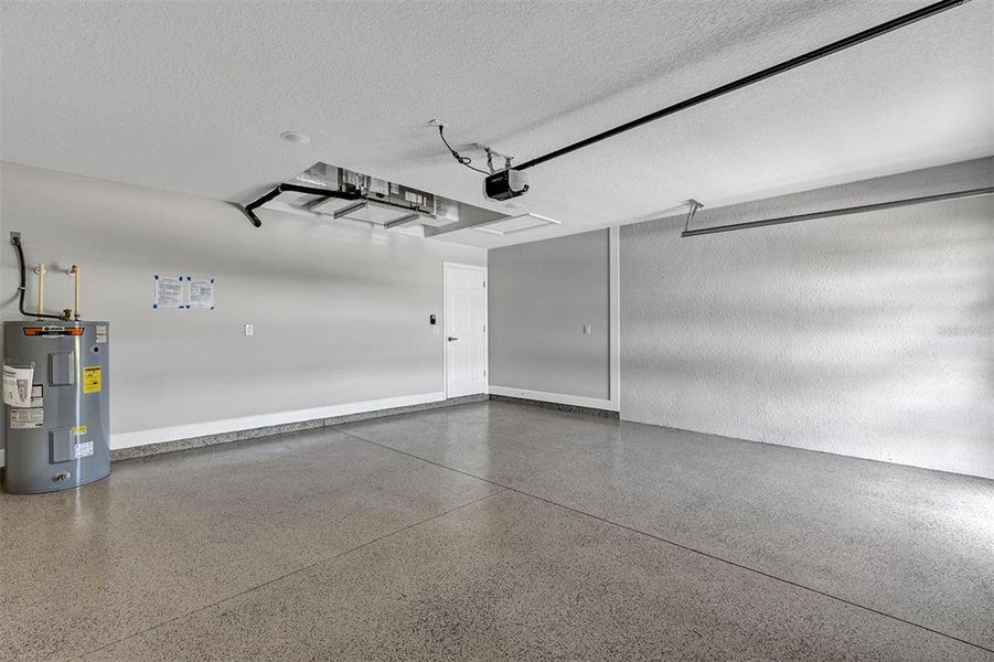 Spacious, unfurnished interior of a new home in , Dunnellon (Image 18). Spacious, unfurnished interior of a new home in , Dunnellon (Image 18).