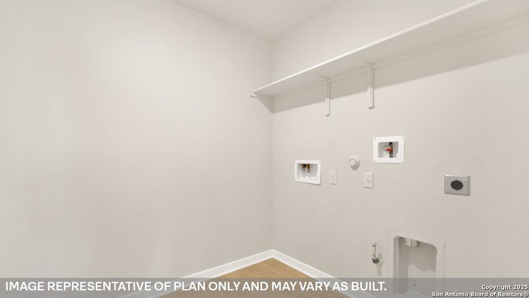 Spacious, unfurnished interior of a new home in Sonoma Oaks, Fredericksburg (Image 14). Spacious, unfurnished interior of a new home in Sonoma Oaks, Fredericksburg (Image 14).